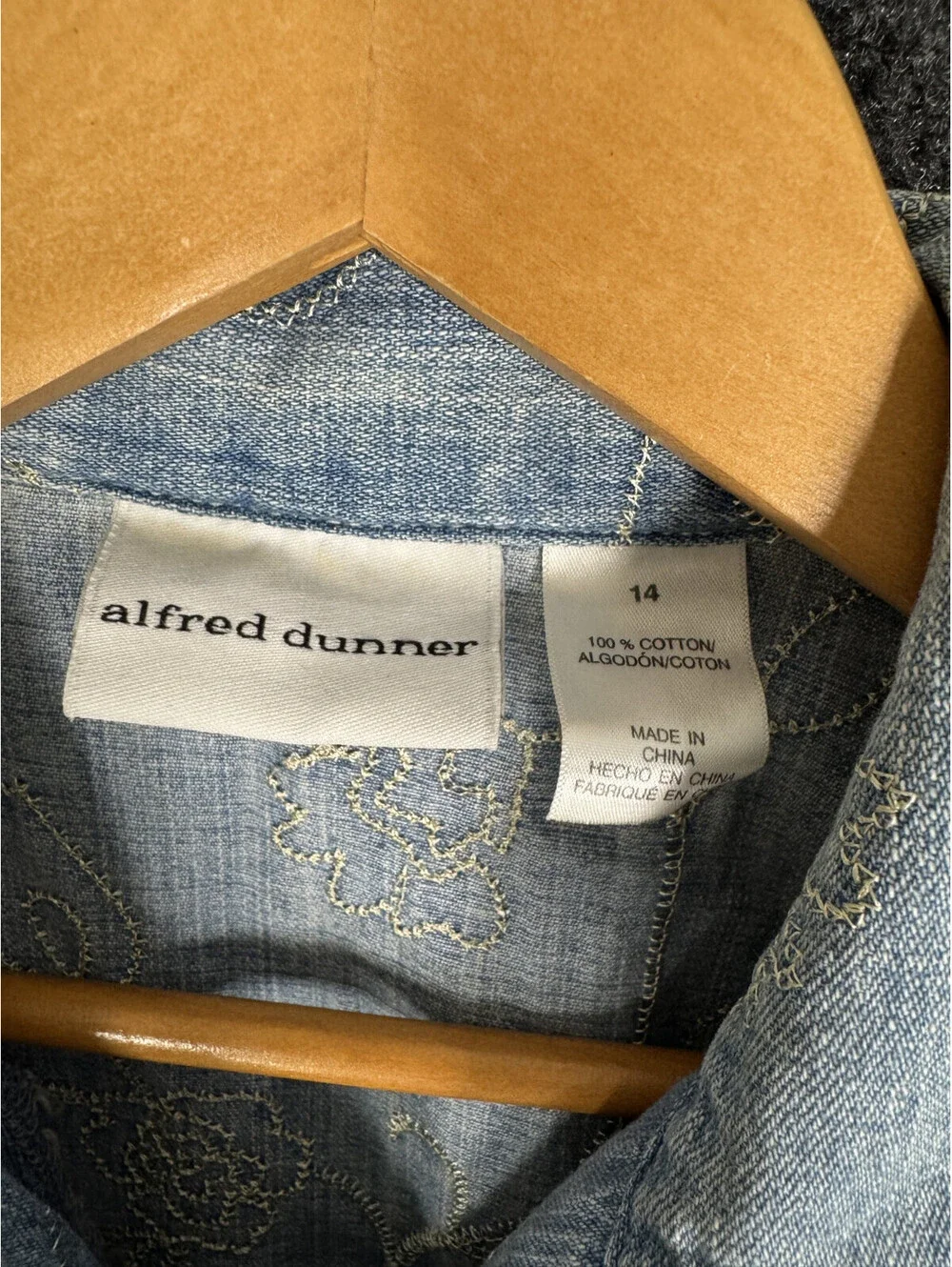 Alfred Dunner Jacket Women 14 Blue Floral Embroidered Denim Light Wash Button